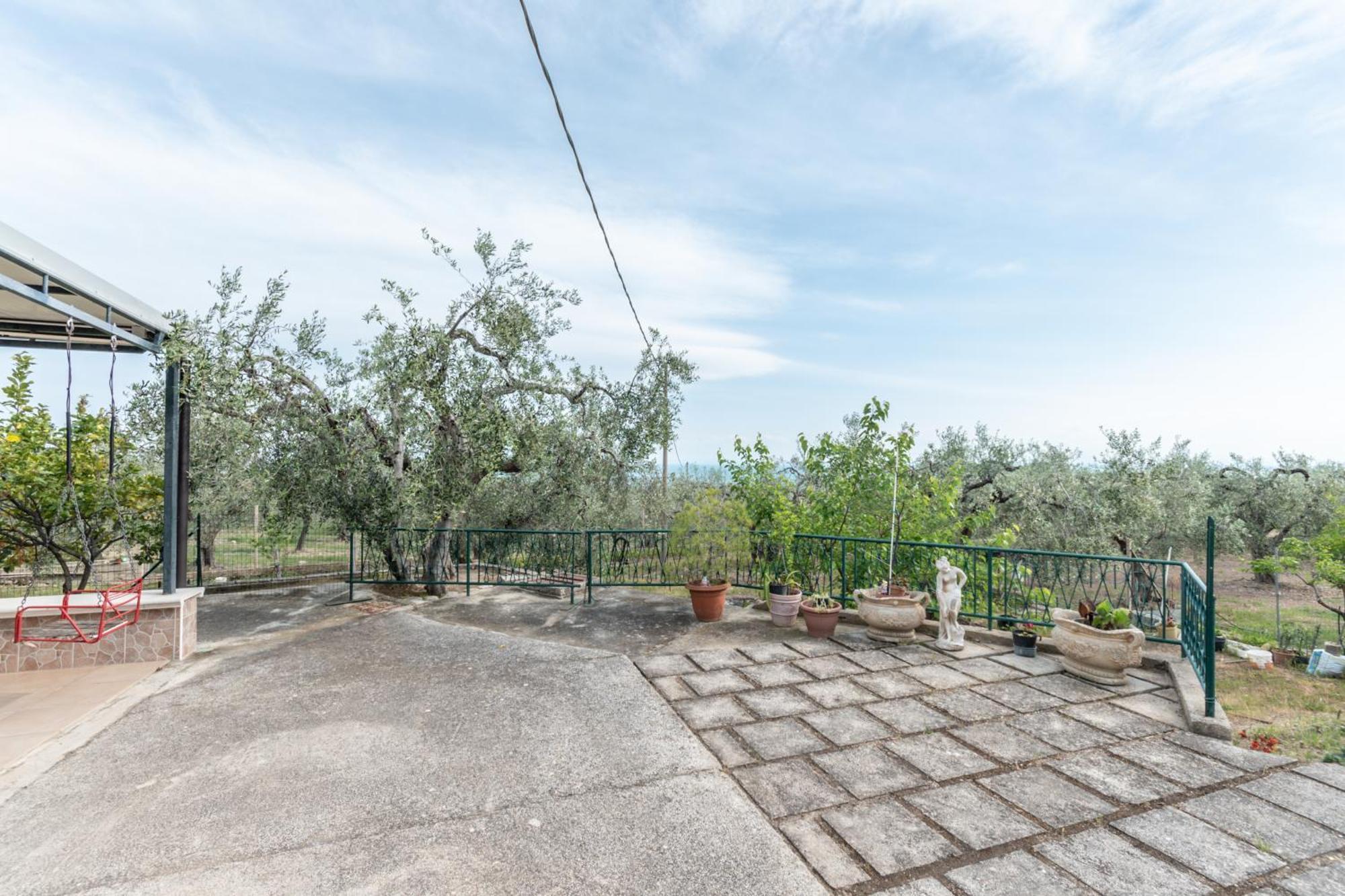 Macchia Verde Monte SantʼAngelo Екстериор снимка